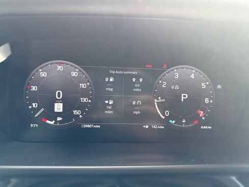 Used 2023 Land Rover Defender 130 SE AWD/4WD image 5