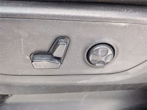 Used 2019 RAM 1500 Big Horn image 17