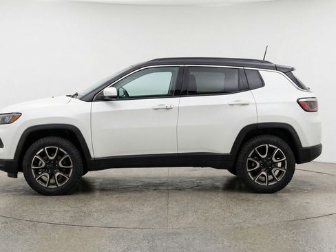 Used 2025 Jeep Compass Trailhawk AWD/4WD image 5