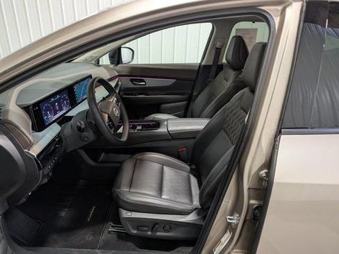 Used 2025 Nissan Murano Platinum w/ Cargo Package AWD/4WD image 15