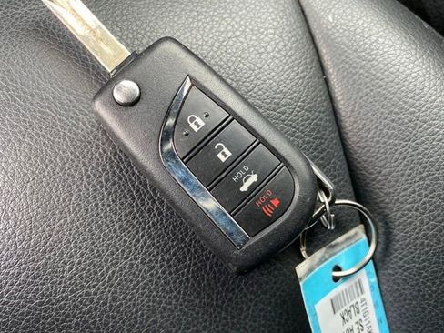 Used 2023 Toyota Camry SE image 22