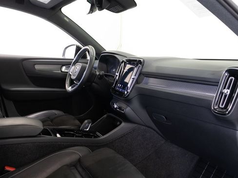 Used 2021 Volvo XC40 P8 Recharge w/ Advanced Package AWD/4WD image 23