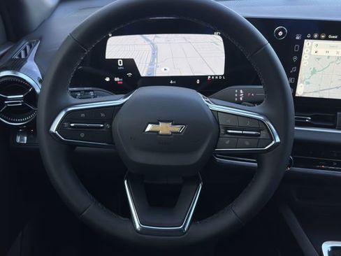 New 2026 Chevrolet Equinox LT image 11