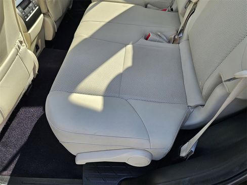 Used 2022 Lexus GX 460 Premium image 29