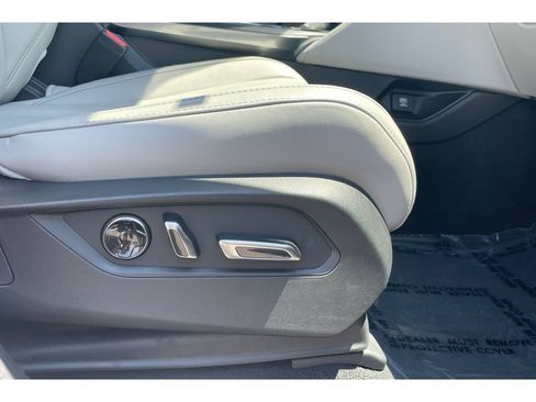 Used 2026 Acura MDX SH-AWD w/ Technology Package image 23