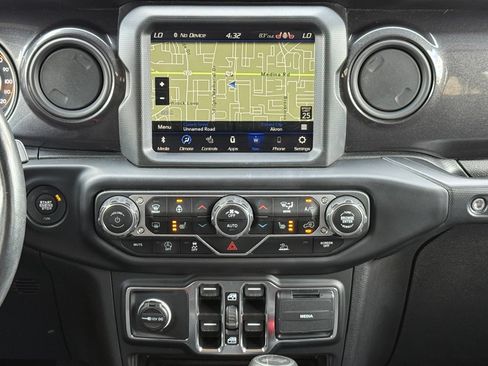 Used 2021 Jeep Wrangler Unlimited Sport AWD/4WD image 16