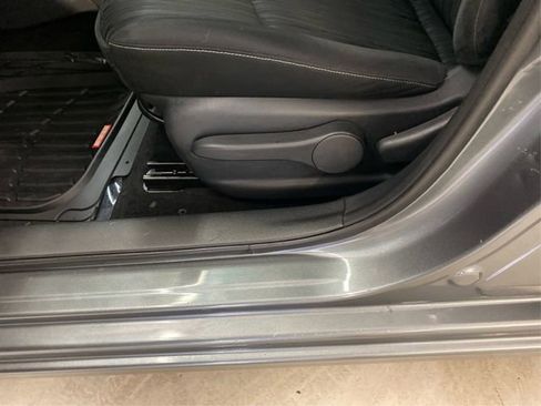 Used 2017 Nissan Sentra SV image 22