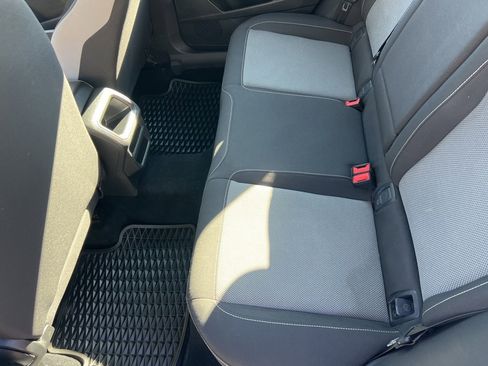 Used 2022 Volkswagen Taos S image 22