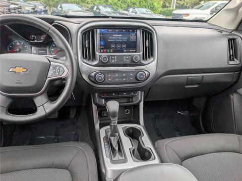 Used 2022 Chevrolet Colorado LT AWD/4WD image 18