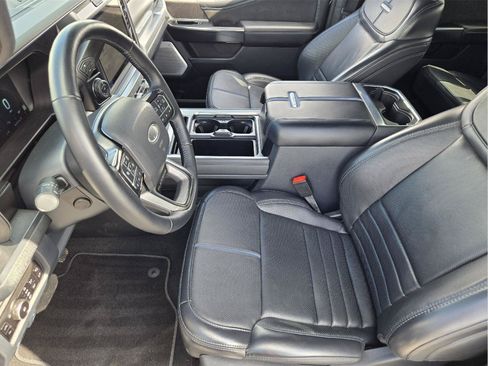 Used 2025 Ford F250 Platinum AWD/4WD image 13