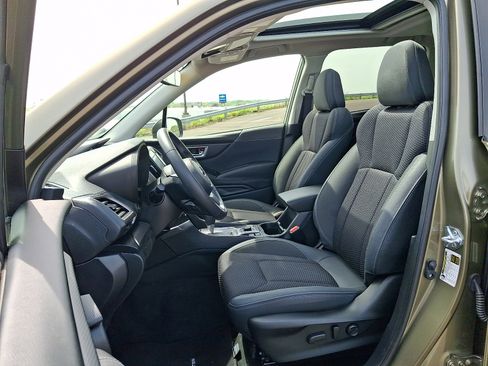 Certified 2024 Subaru Forester Premium AWD/4WD image 13
