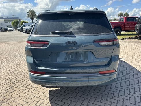 New 2026 Jeep Grand Cherokee L Limited AWD/4WD image 8