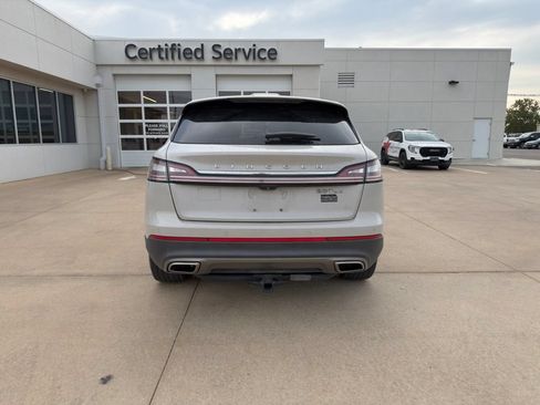 Used 2019 Lincoln Nautilus Reserve AWD/4WD image 5