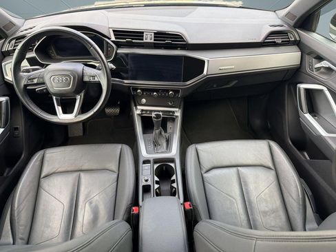 Used 2020 Audi Q3 2.0T Premium w/ Convenience Package AWD/4WD image 16