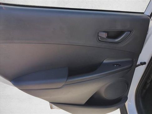 Used 2021 Hyundai Kona SEL w/ Cargo Package FWD image 9