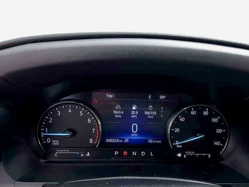 Used 2022 Ford Explorer XLT w/ Equipment Group 202A image 11