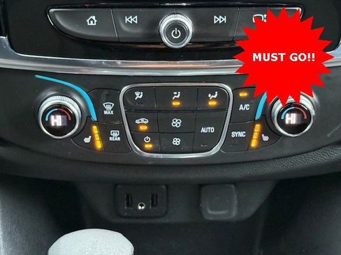 Certified 2023 Chevrolet Traverse LT image 24