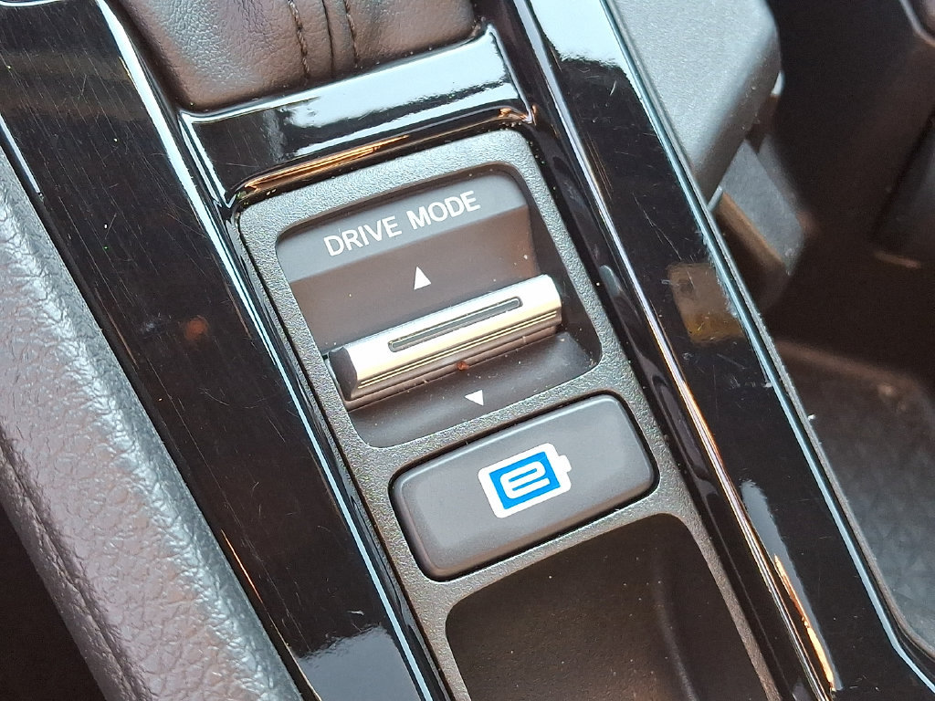 Used 2024 Honda Accord Sport image 25