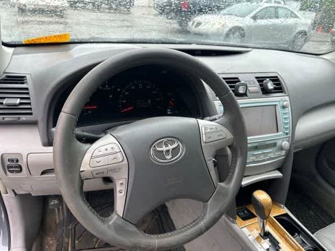 Used 2007 Toyota Camry XLE FWD image 8