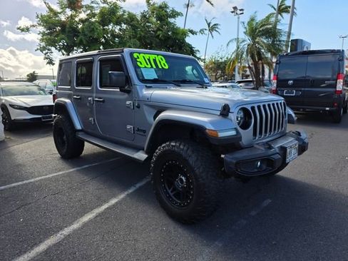 Used 2019 Jeep Wrangler Unlimited Sahara AWD/4WD image 1