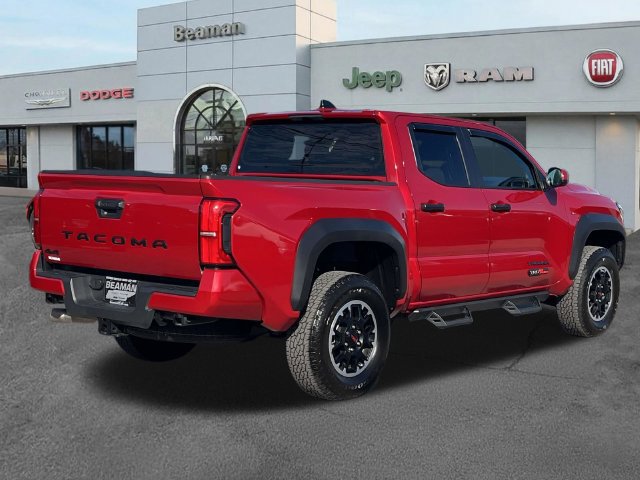 Used 2025 Toyota Tacoma TRD Off-Road AWD/4WD image 7