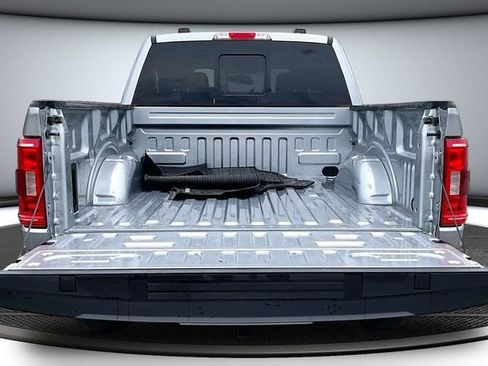 Used 2022 Ford F150 XLT w/ Equipment Group 302A High AWD/4WD image 7