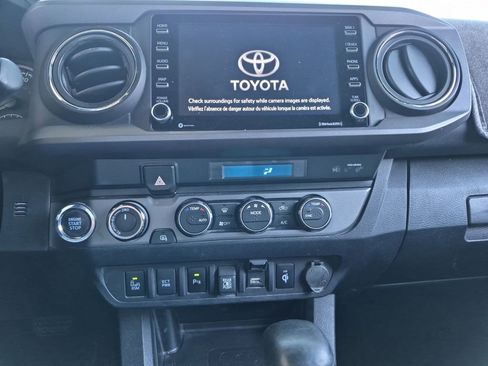 Used 2022 Toyota Tacoma TRD Sport w/ Technology Package AWD/4WD image 13