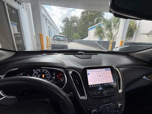 Used 2024 Chevrolet Malibu LT image 33