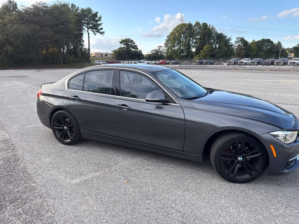Used 2016 BMW 328i xDrive Sedan w/ Premium Package AWD/4WD image 10