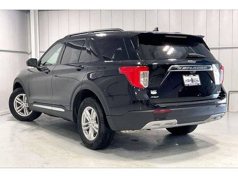 Used 2023 Ford Explorer XLT w/ Equipment Group 202A image 13