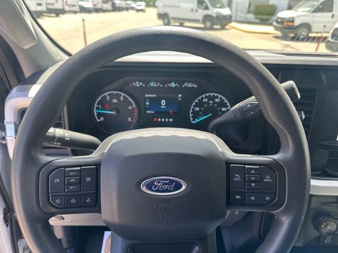 Used 2023 Ford F550 4x4 SuperCab Super Duty image 9