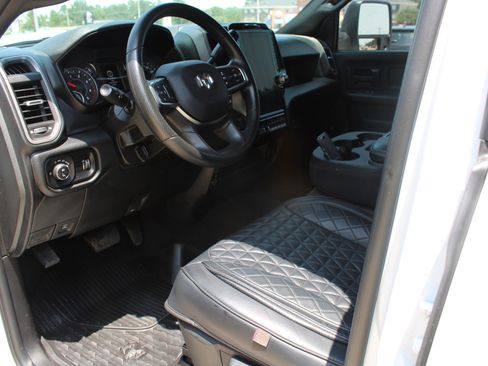 Certified 2026 RAM 2500 Tradesman AWD/4WD image 22