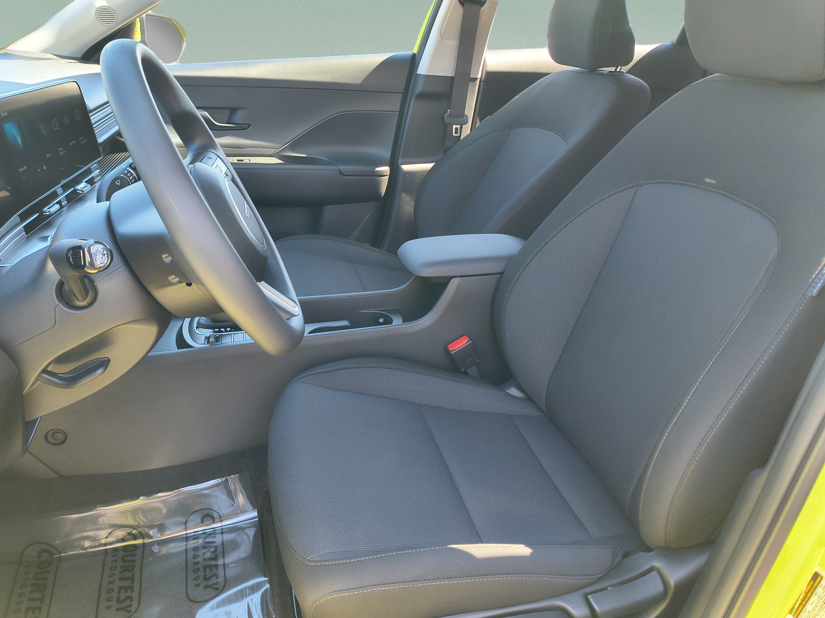 New 2027 Hyundai Kona SE FWD image 20