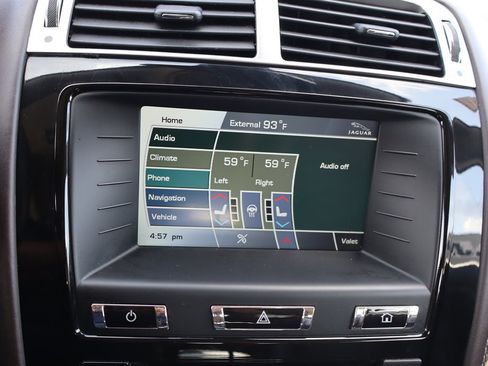 Used 2014 Jaguar XK Coupe RWD image 18