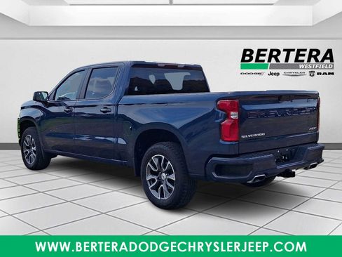 Used 2021 Chevrolet Silverado 1500 RST w/ Z71 Off-Road Package AWD/4WD image 4
