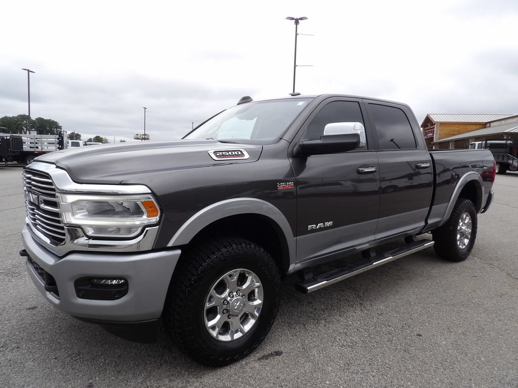 Used 2022 RAM 2500 Laramie AWD/4WD image 3