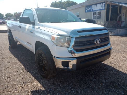 Used 2014 Toyota Tundra SR RWD image 1