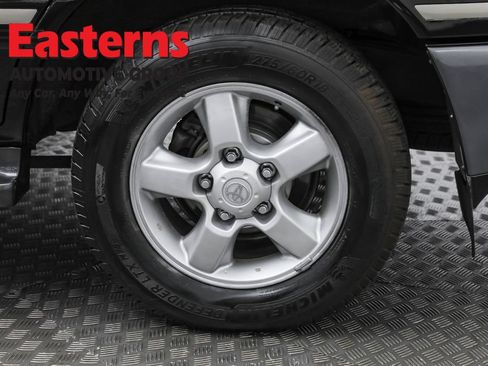 Used 2005 Toyota Land Cruiser AWD/4WD image 36
