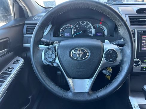 Used 2014 Toyota Camry SE w/ Fleet Convenience Package FWD image 18