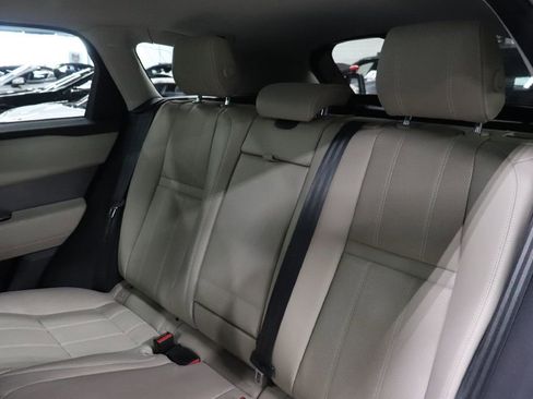 Used 2020 Land Rover Range Rover Velar S image 16