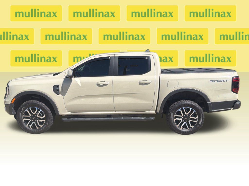 Used 2025 Ford Ranger Lariat w/ Trailer Tow Package RWD image 10