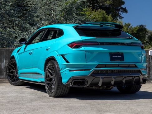 Used 2024 Lamborghini Urus S AWD/4WD image 3