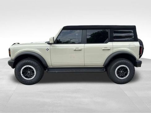 New 2025 Ford Bronco Outer Banks w/ Sasquatch Package image 6