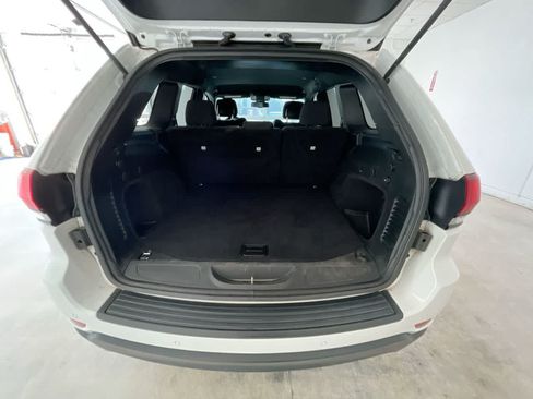 Used 2016 Jeep Grand Cherokee Laredo 75th Anniversary AWD/4WD image 22