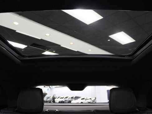 Used 2020 Cadillac XT4 Premium Luxury image 39