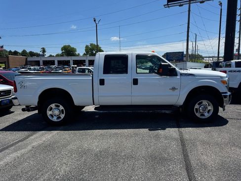 Used 2011 Ford F350 XLT w/ Camper Pkg AWD/4WD image 2