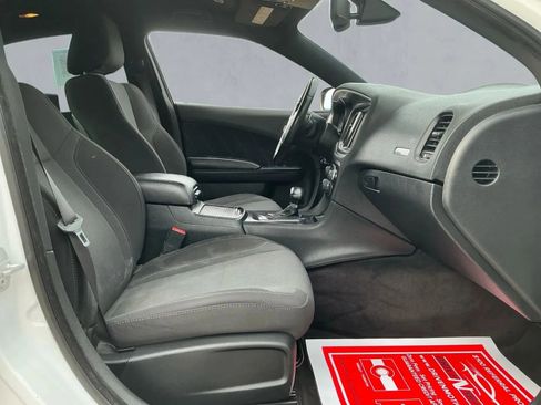 Used 2017 Dodge Charger R/T w/ Navigation & Travel Group image 20