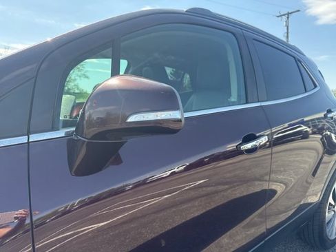 Used 2017 Buick Encore Essence FWD image 8