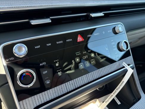 New 2026 Genesis GV80 3.5T Advanced AWD/4WD image 25