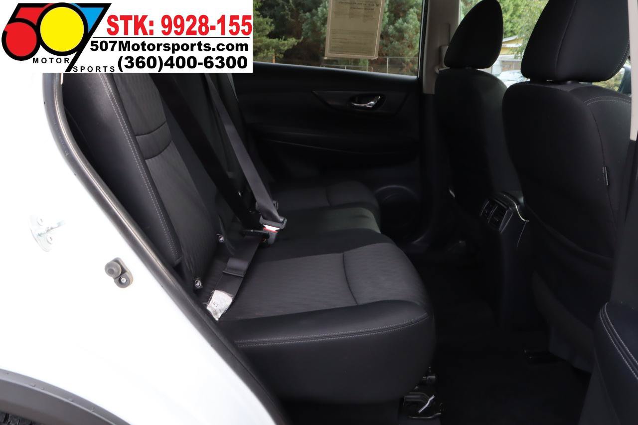 Used 2017 Nissan Rogue SV FWD image 20